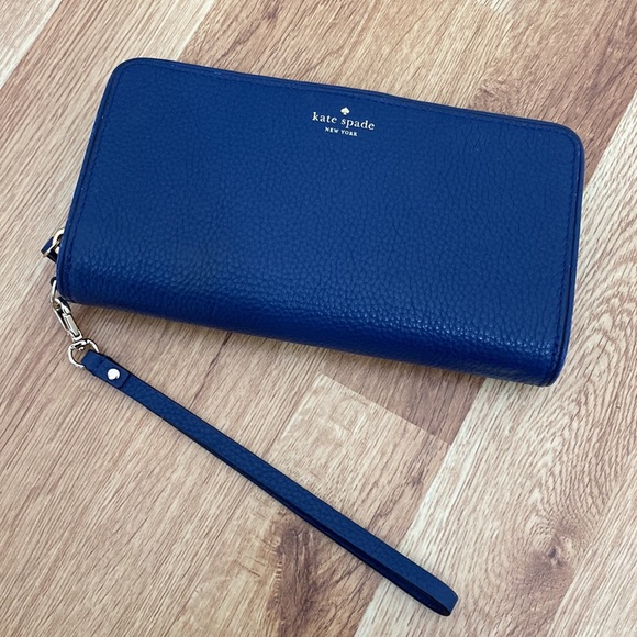 Kate Spade Navy Purse and Wallet - Picture 11 of 16